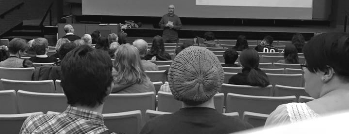 IDEAS students listen to the laureate Thumbnail